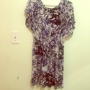 Short sleeve dress